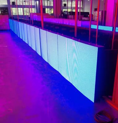کابینت آهنی منحنی در فضای باز صفحه نمایش LED تبلیغاتی با روشنایی بالا P10 960mm*960mm کارخانه شنژن